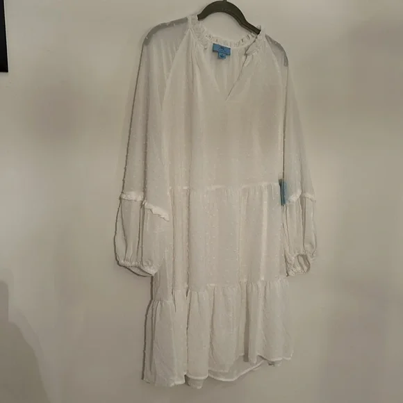 🎈3/$25🎈NWT CeCe Clip Dot Ruffled Shift Dress - Picture 3 of 11